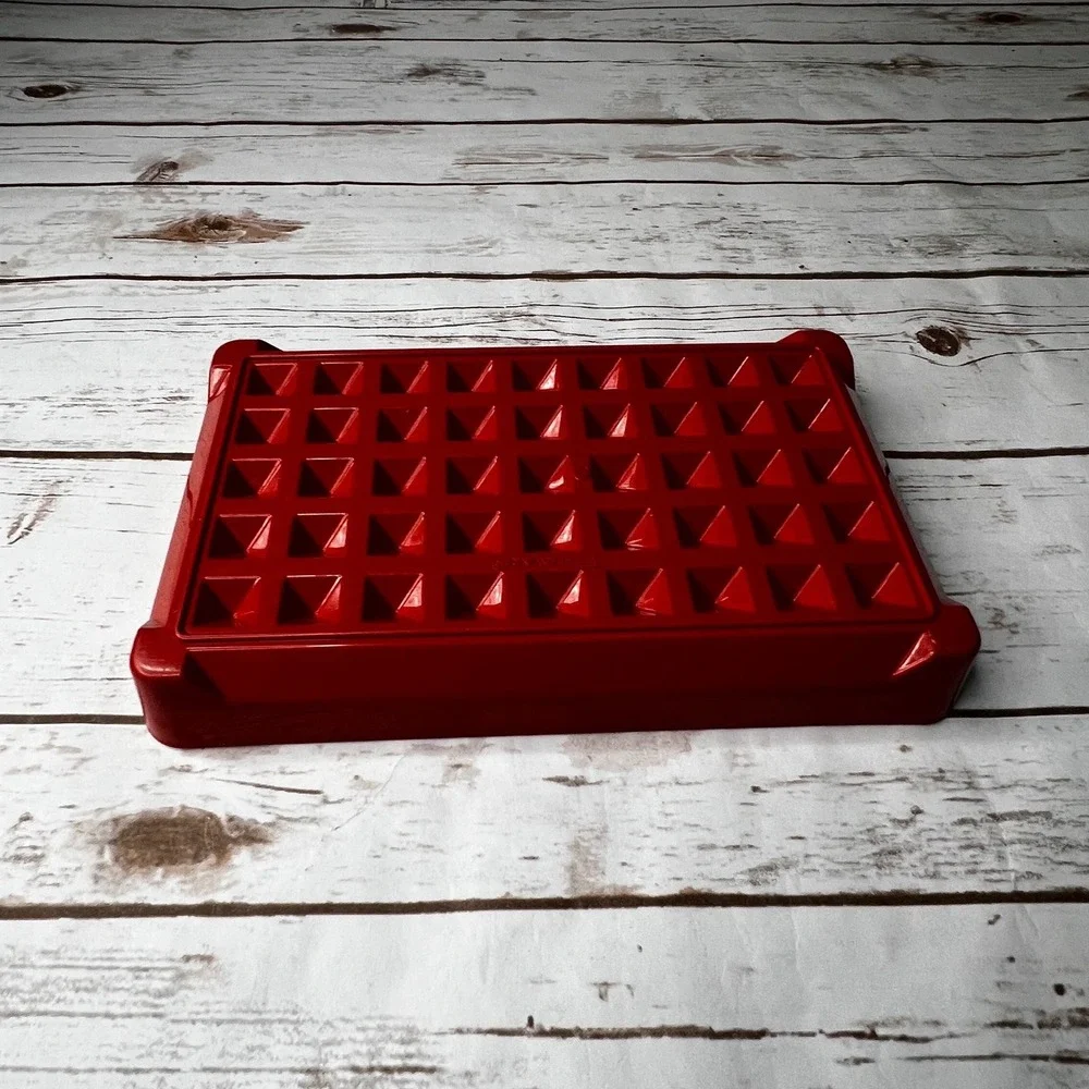 Tupperware Bacon Deli Meat Keeper Red‎ Base Sheer Lid 9.5x6.5x1.25 Vintage OS